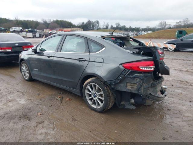 Ford Fusion Se Image 4