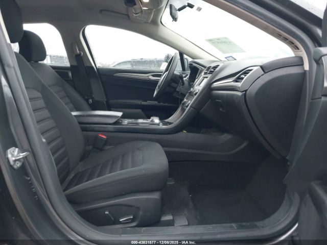 Ford Fusion Se Image 3