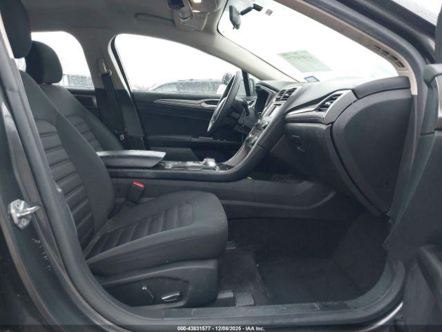 Ford Fusion Se Image 3