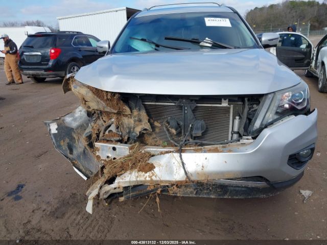 Nissan Pathfinder Platinum Image 7