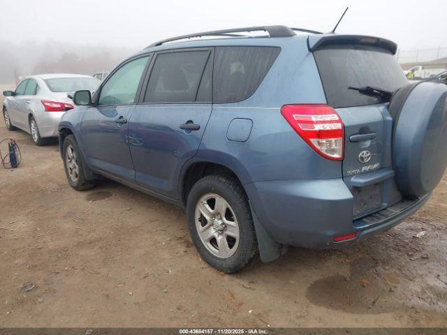 Toyota RAV4 Image 13