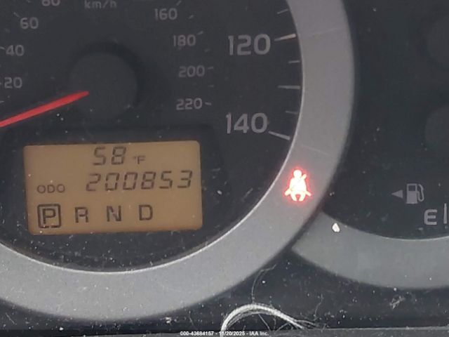 Toyota RAV4 Image 10