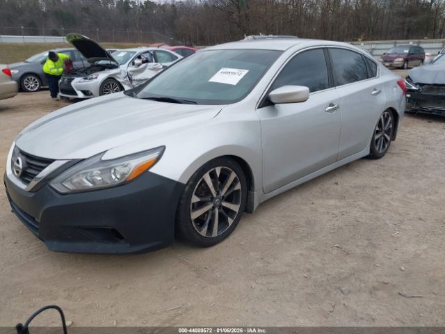 Nissan Altima 2.5 Sr Image 2