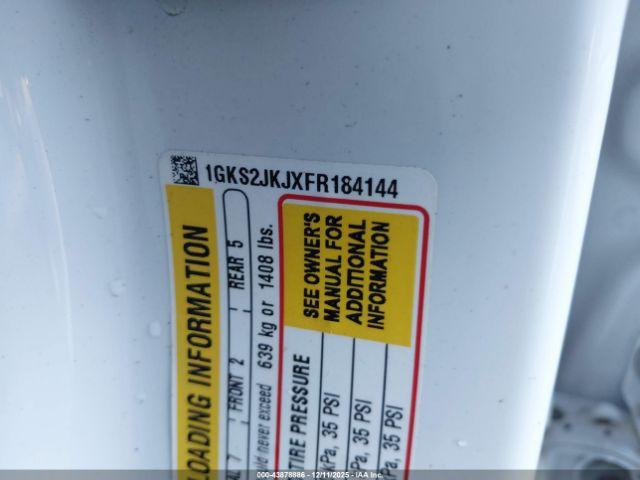 GMC Yukon Denali Image 15