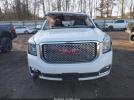 GMC Yukon Denali Image 11