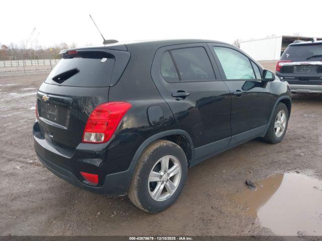 Chevrolet Trax Fwd Ls Image 2