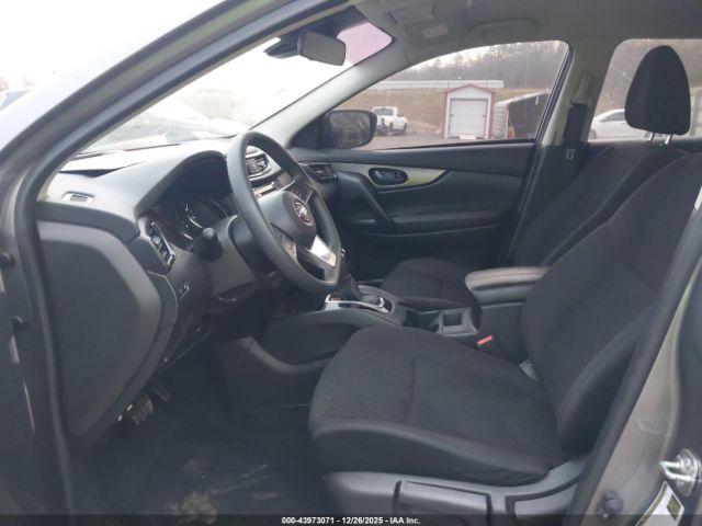 Nissan Rogue S Fwd Xtronic Cvt Image 2