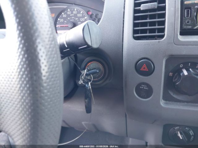 Nissan Frontier Se Image 11