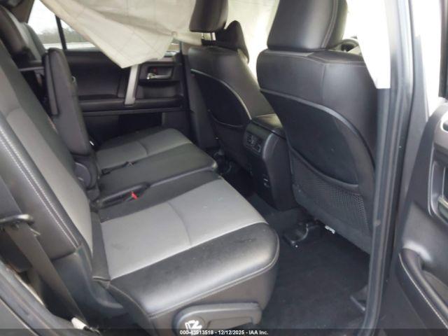 Toyota 4Runner Sr5 Premium Image 2