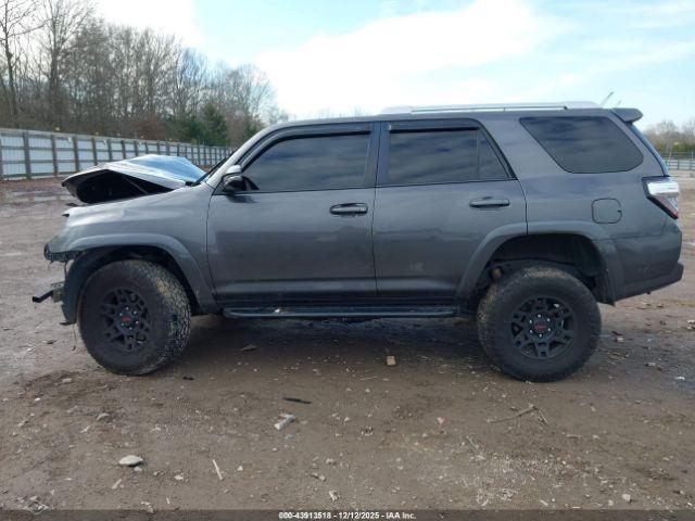 Toyota 4Runner Sr5 Premium Image 12