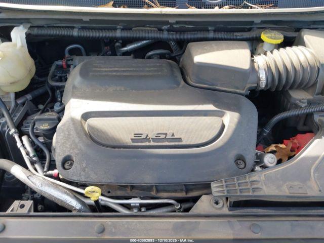 Chrysler Pacifica Touring L Plus Image 14