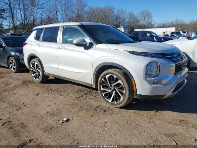  Salvage Mitsubishi Outlander