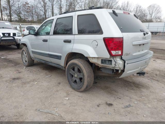 Jeep Grand Cherokee Laredo Image 13