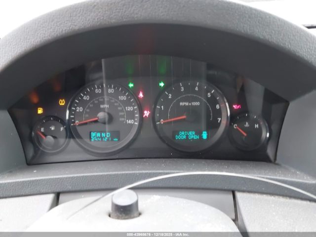 Jeep Grand Cherokee Laredo Image 5