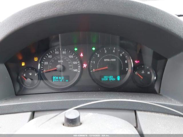 Jeep Grand Cherokee Laredo Image 5