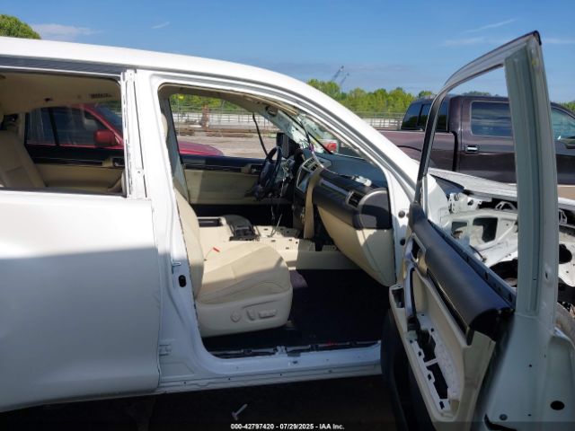 Lexus Gx Premium Image 10