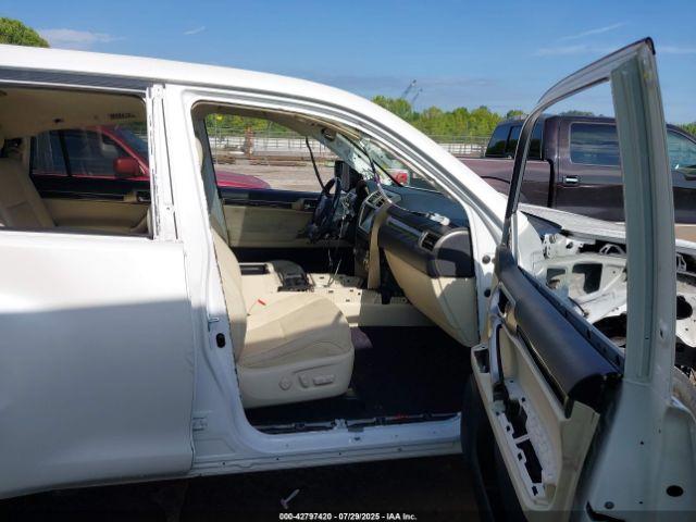 Lexus Gx Premium Image 10