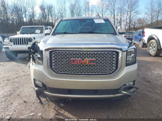 GMC Yukon Denali Image 6