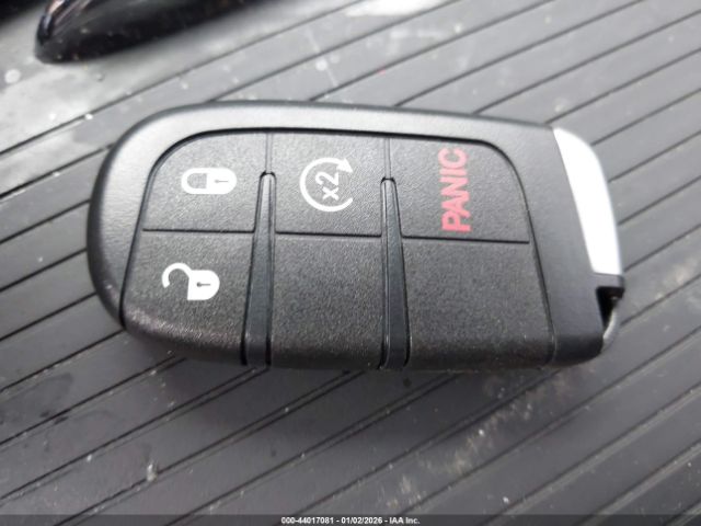 Chrysler 300c John Varvatos Limited Edition Image 4