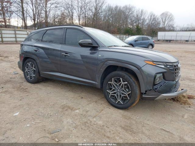  Salvage Hyundai TUCSON