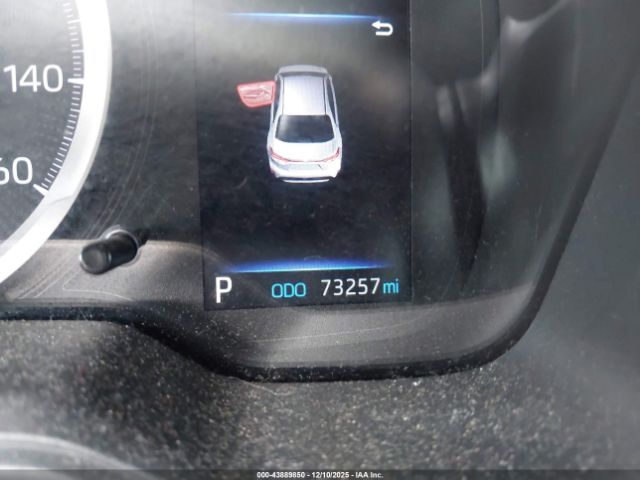 Toyota Corolla Le Image 12