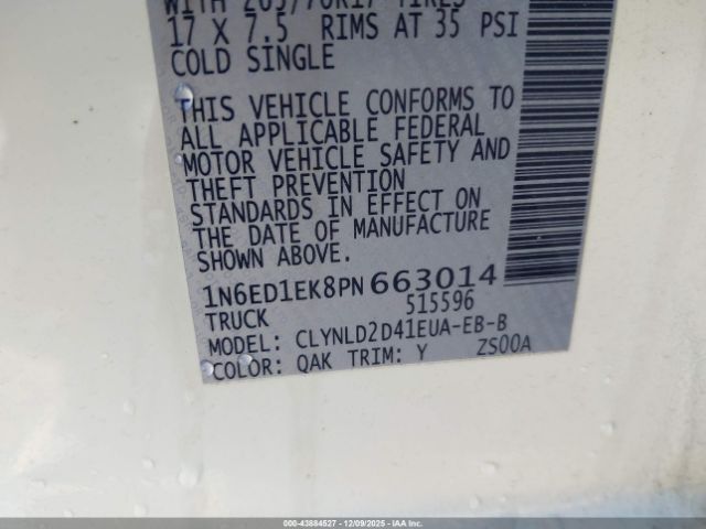 Nissan Frontier Pro-4x 4x4 Image 12