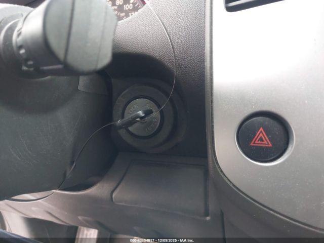 Nissan Frontier S Image 9