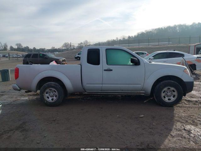 Nissan Frontier S Image 14