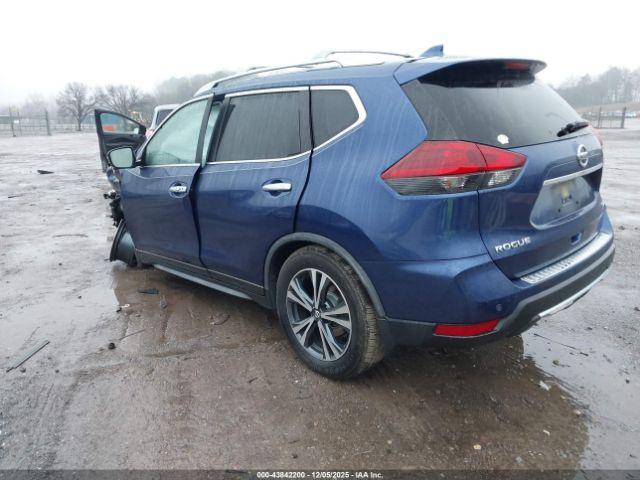 Nissan Rogue Sv Image 2