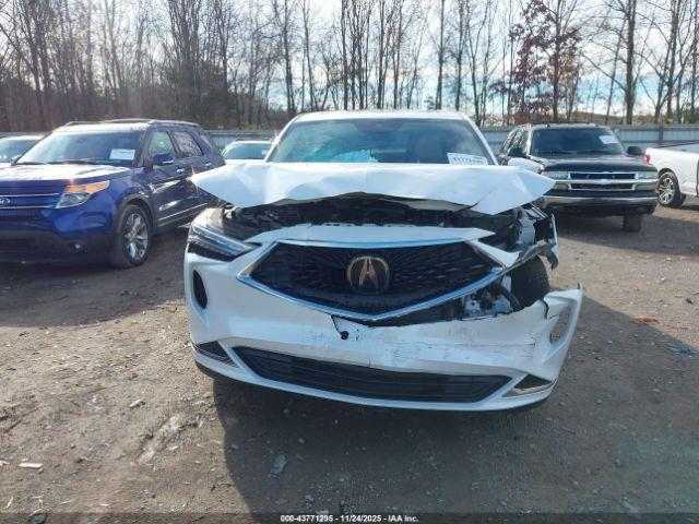 Acura MDX Standard Image 8