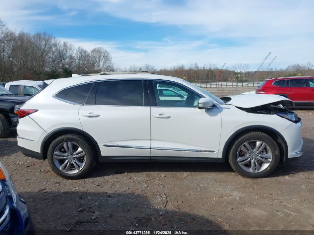 Acura MDX Standard Image 7