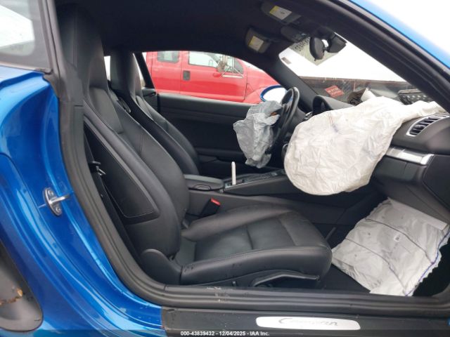 Porsche Cayman Black Edition Image 8