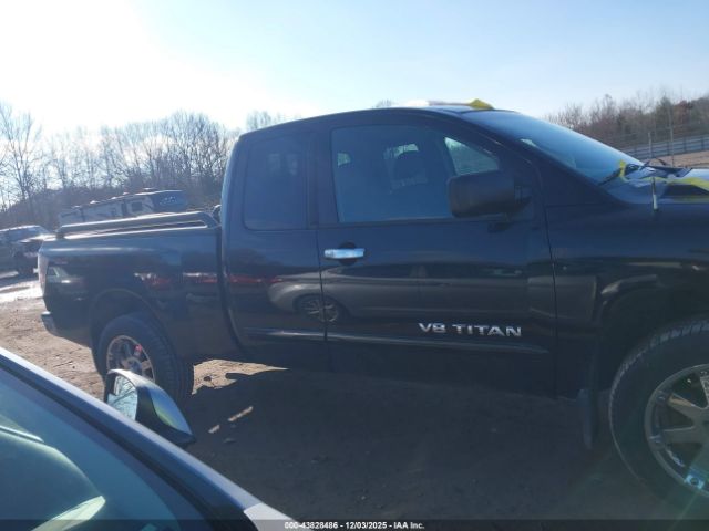 Nissan Titan Pro-4x Image 8