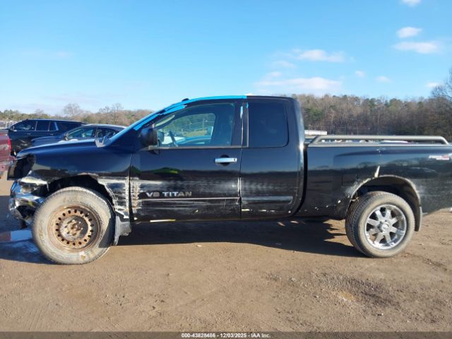 Nissan Titan Pro-4x Image 2