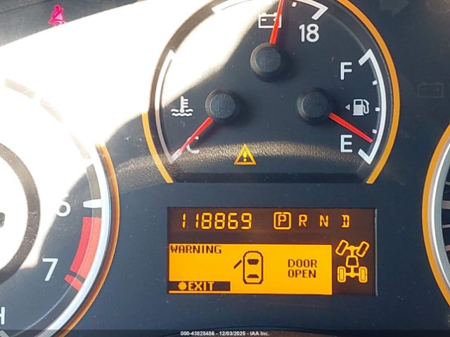 Nissan Titan Pro-4x Image 15