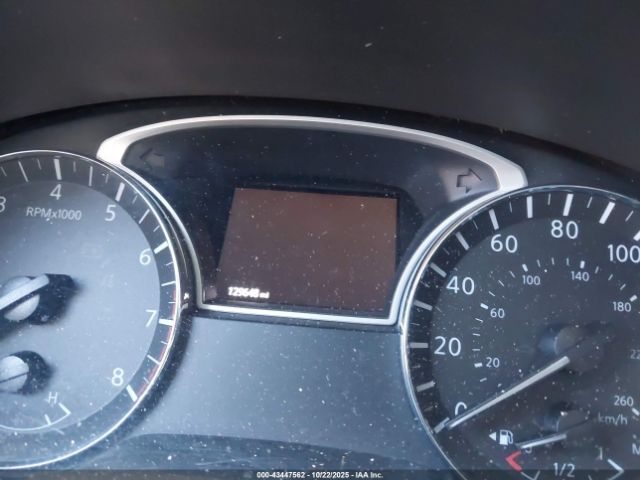 Nissan Pathfinder Sv Image 10