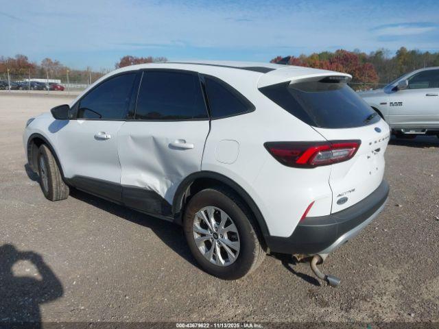 Ford Escape Active Image 7