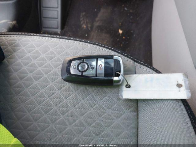 Ford Escape Active Image 14