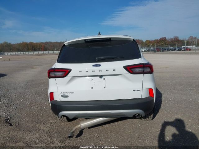Ford Escape Active Image 10