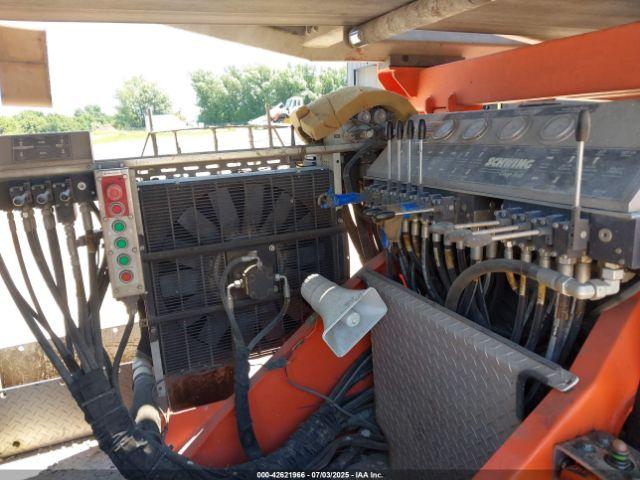 Mack Terrapro Image 15