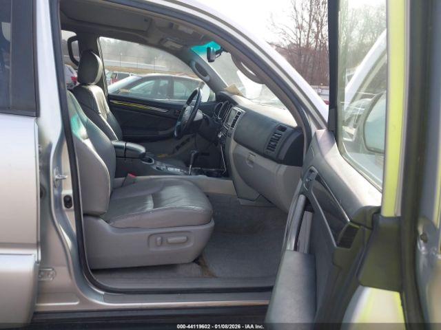 Toyota 4Runner Limited V6 Image 5