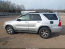 Toyota 4Runner Limited V6 Image 16
