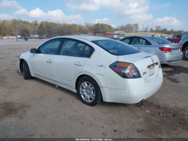 Nissan Altima 2.5 S Image 3