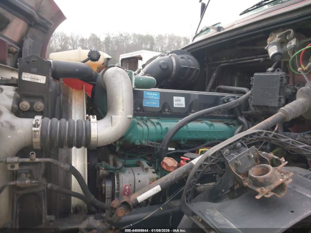 Volvo Vn Vnl Image 13