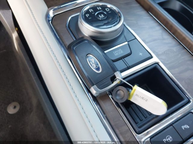 Ford Expedition Platinum Image 15