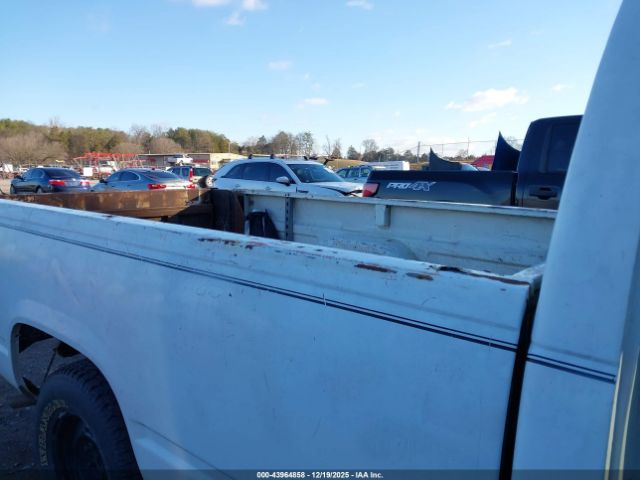 Chevrolet Gmt C1500 Image 2