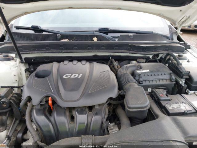 Kia Optima Lx Image 2