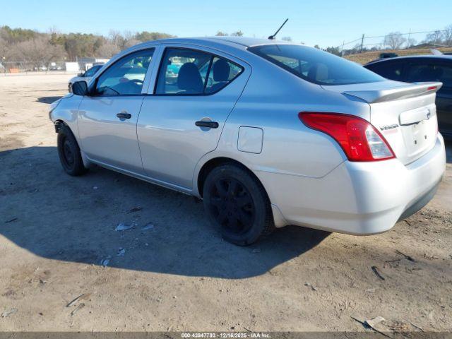 Nissan Versa 1.6 S+ Image 10