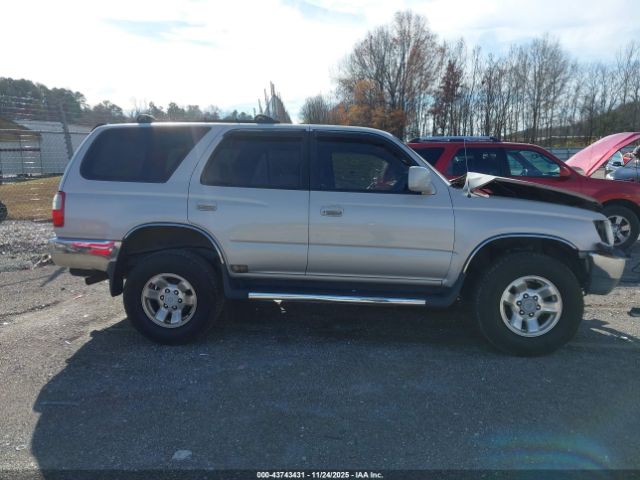 Toyota 4Runner Sr5 V6 Image 11