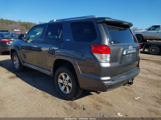 Toyota 4Runner Sr5 Image 5
